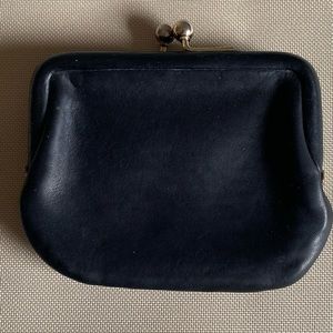 Vintage Coach Kisslock leather coin purse